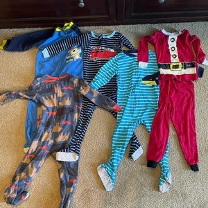 Lot of 5 boys pajamas size 3T